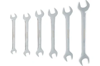 https://cdn.vseinstrumenti.ru/images/goods/ruchnoj-instrument/gaechnye-klyuchi/1272365/1200x800/51683687.jpg